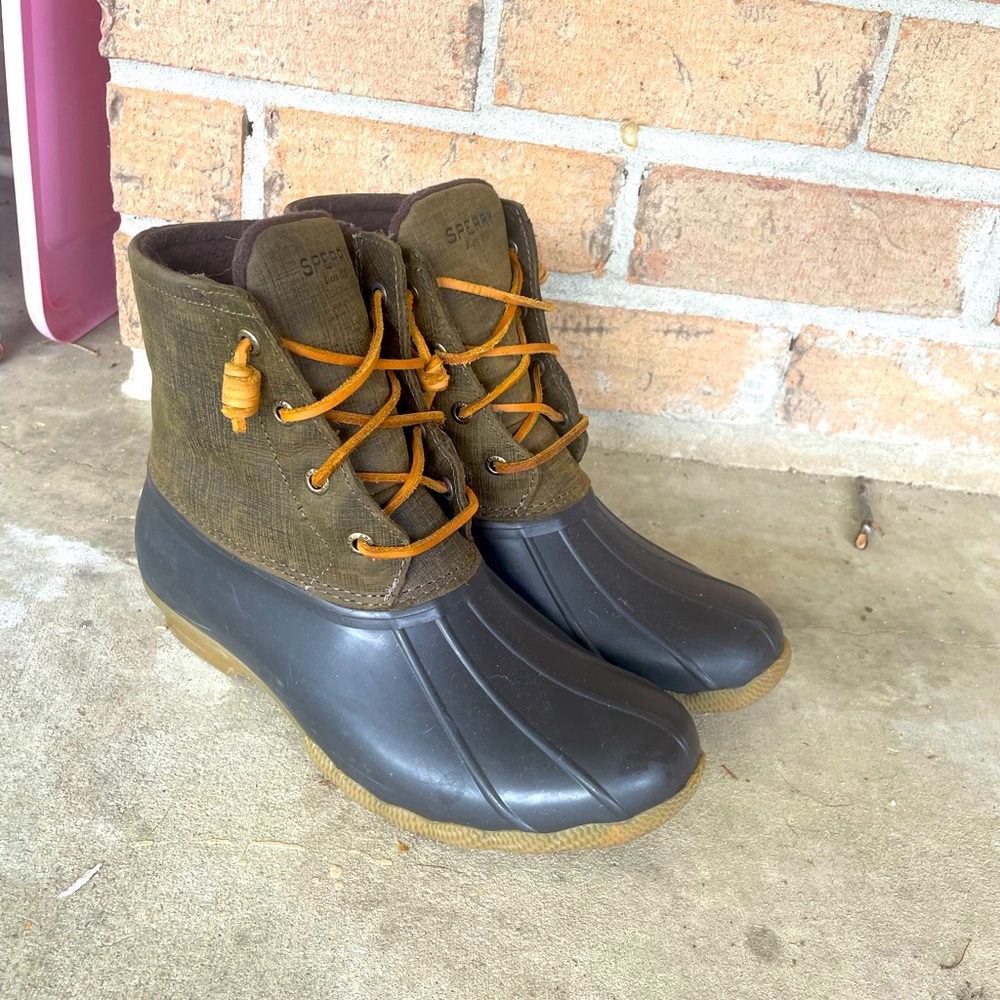Sperry duck boots
